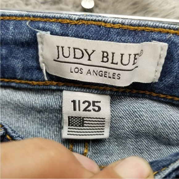 Judy Blue Jeans Womens 25 Medium Wash Stretch Low Rise Fringe Hem Cropped Fit - Picture 4 of 15